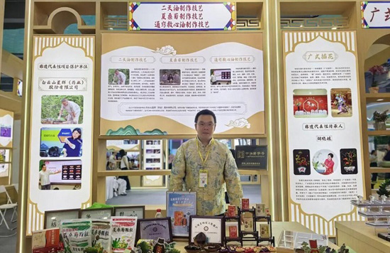 赴文旅之约，展非遗风华丨星群非遗亮相2026广州国际旅游展览会