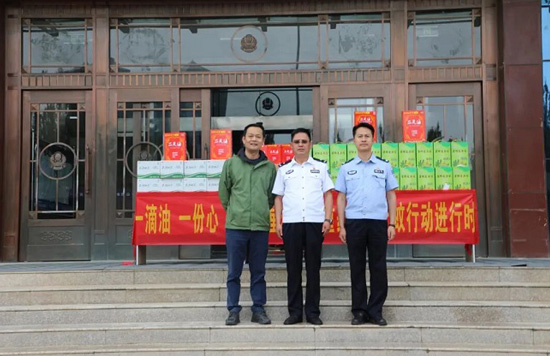 情系一线护平安！白云山星群联合青海省医药公司向海西州公安局捐赠爱心物资一批