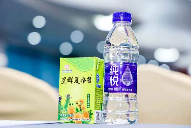 非遗星助力 | 星群夏桑菊饮料作为官方指定产品亮相广东省非遗促进会！